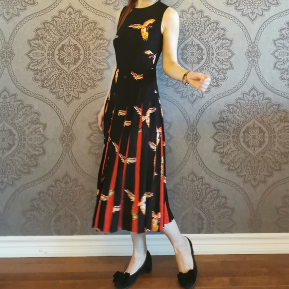 NWOT DVF Silk pleated dress - Picture 4 of 8